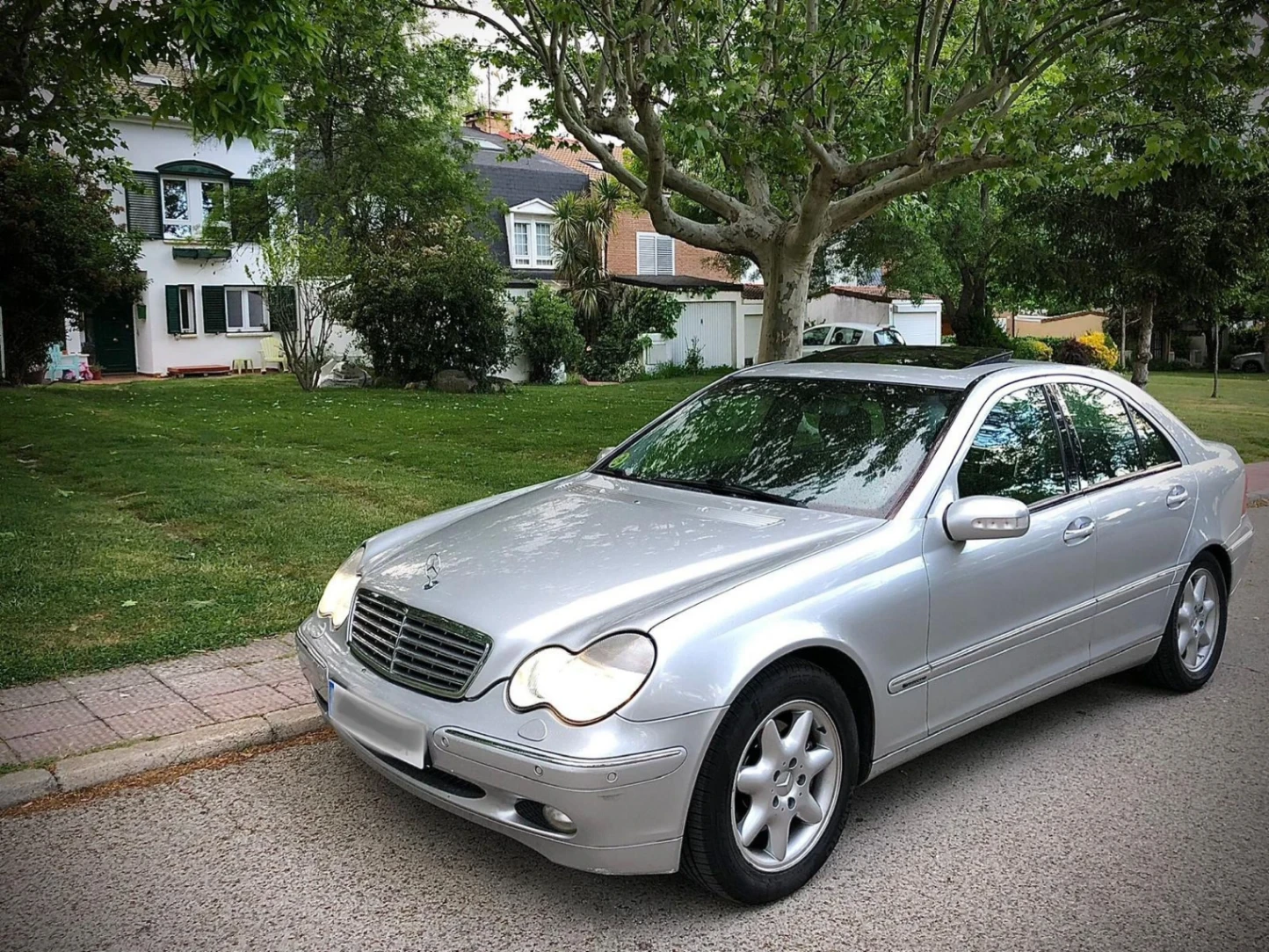 MERCEDES C 320 V6 224CV ELEGANCE AUTOMATIC — 116.000 km — 3200 CC , V6 — 224 CV — Navacerrada, Madrid.